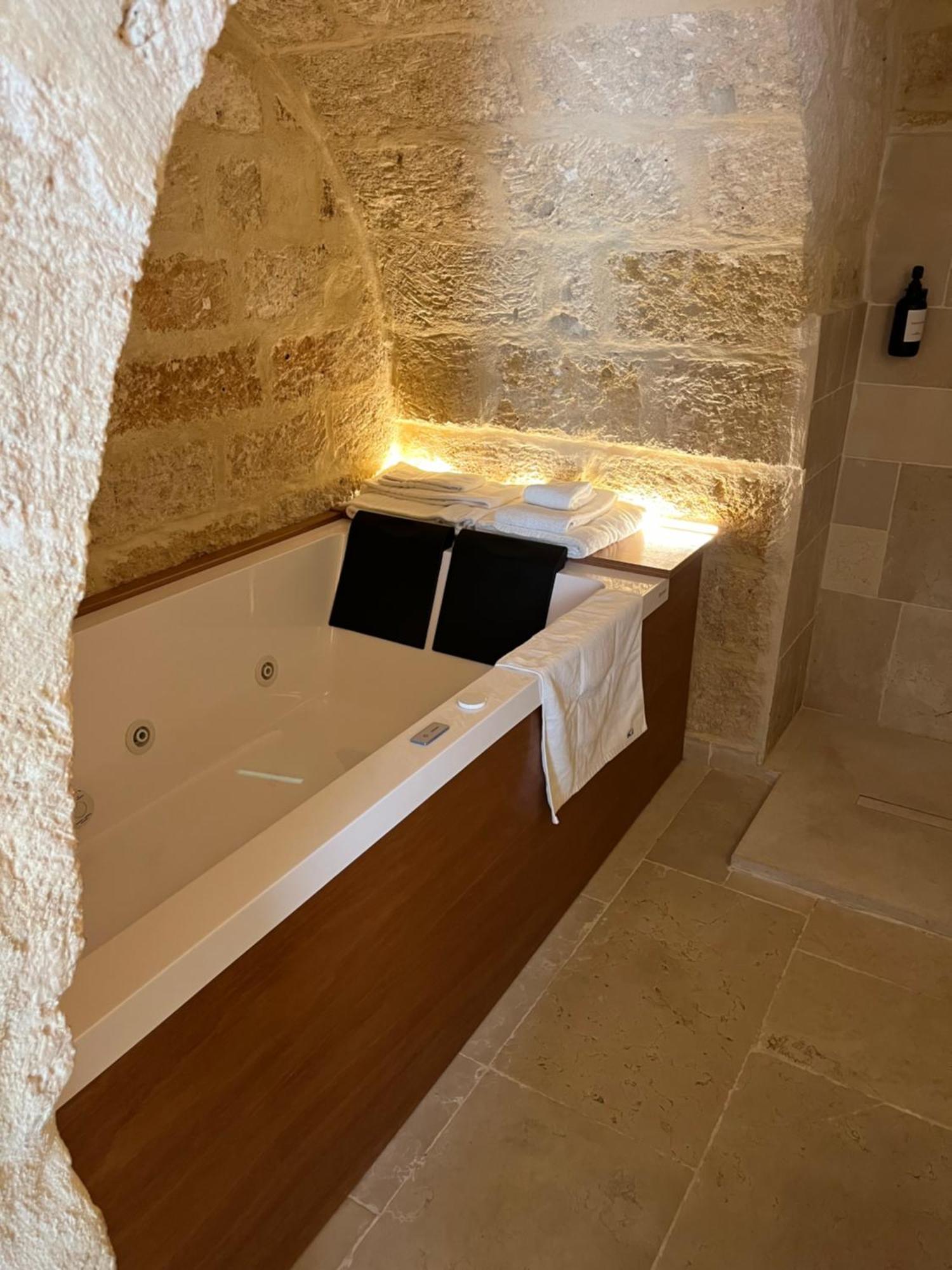 Dimora Grottacielo Appartement Polignano a Mare Kamer foto